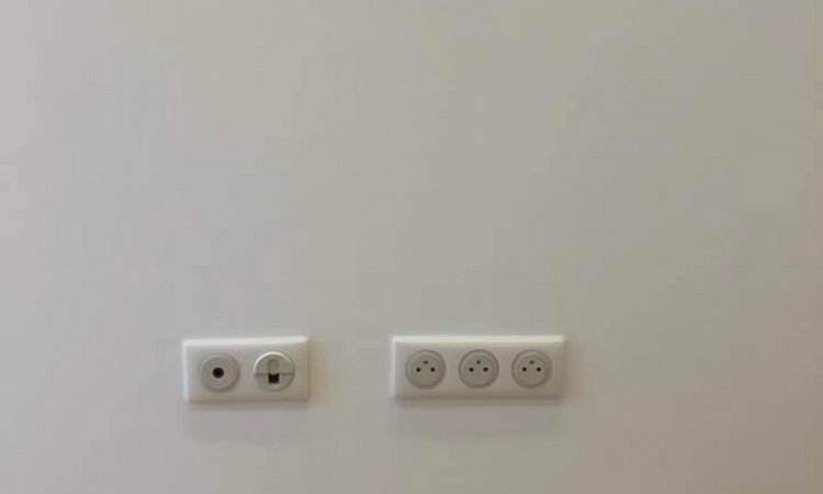 Installation de prise électrique - Saint-Marcellin - TR26